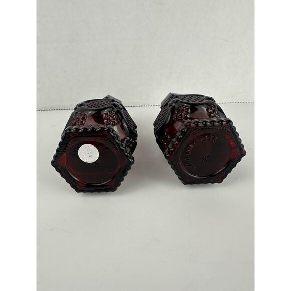 Avon 1876 Cape Cod Ruby Red Collection Salt & Pepper Set VTG - Picture 3 of 5